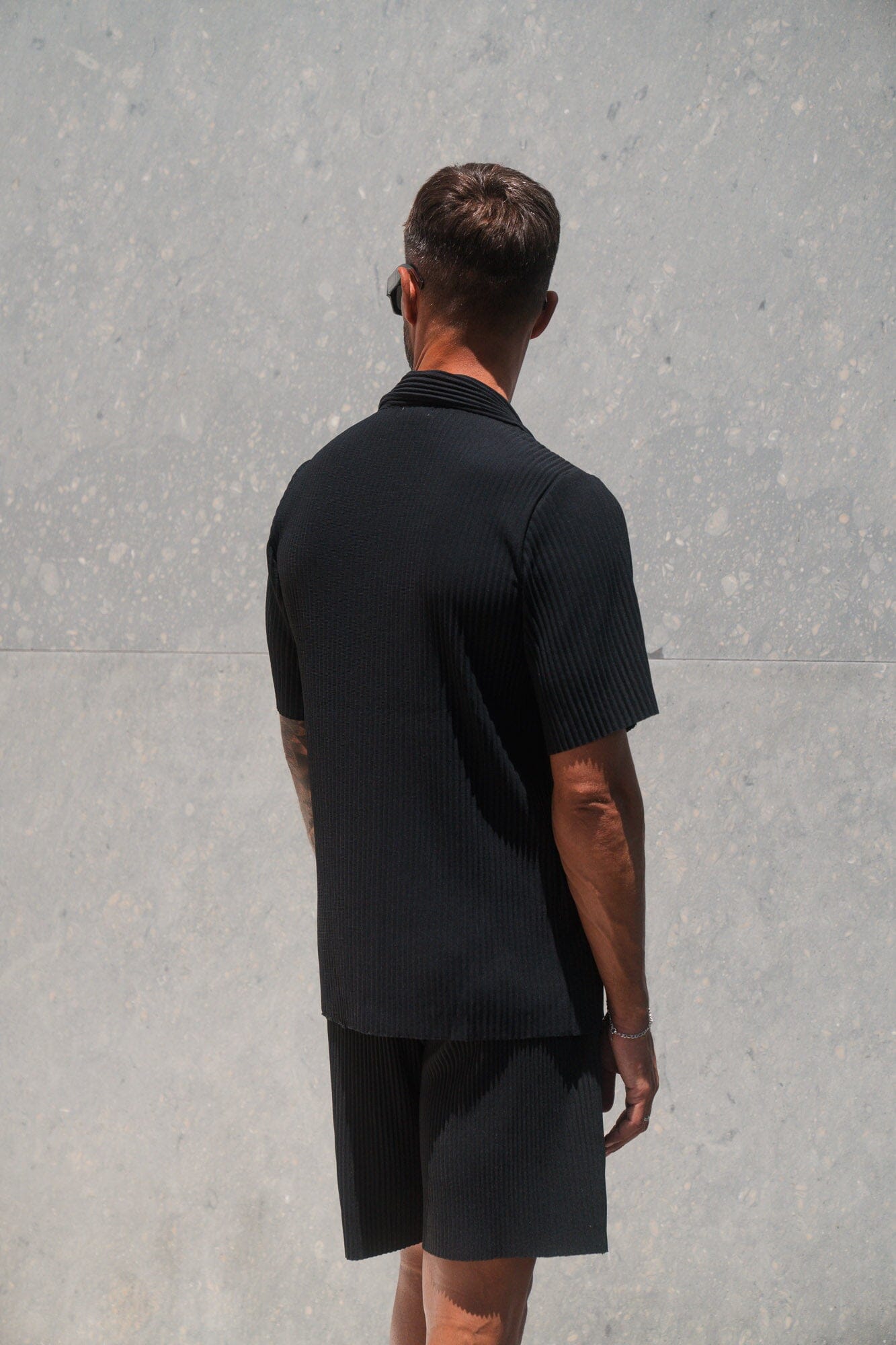 Black Ribbed S/S Shirt
